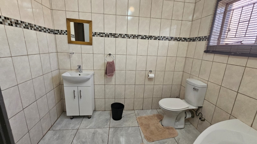 4 Bedroom Property for Sale in Kuruman Northern Cape
